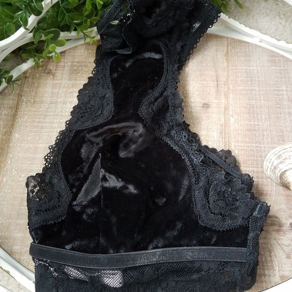 Victoria's Secret Velvet Bralette - Picture 3 of 9